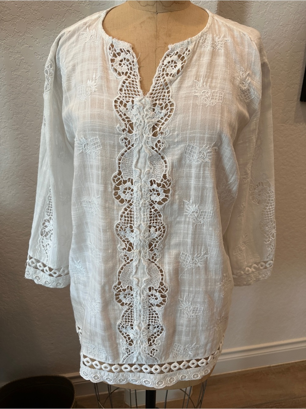Chico's White Cotton Eyelet Tunic
